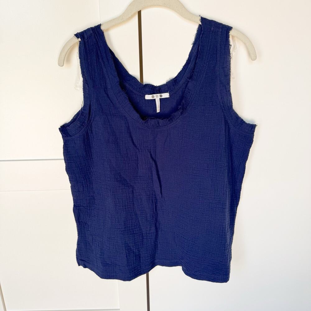 Three Dots Gauze V-Neck Tank Women’s‎ SMALL Navy. 100% Cotton